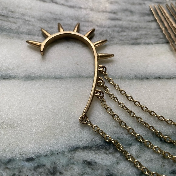 NWOT gold (color) spiked ear cuff hook 4 strands chain with attached hair comb - Picture 4 of 7